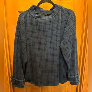 Ann Taylor Navy Houndstooth Sweater